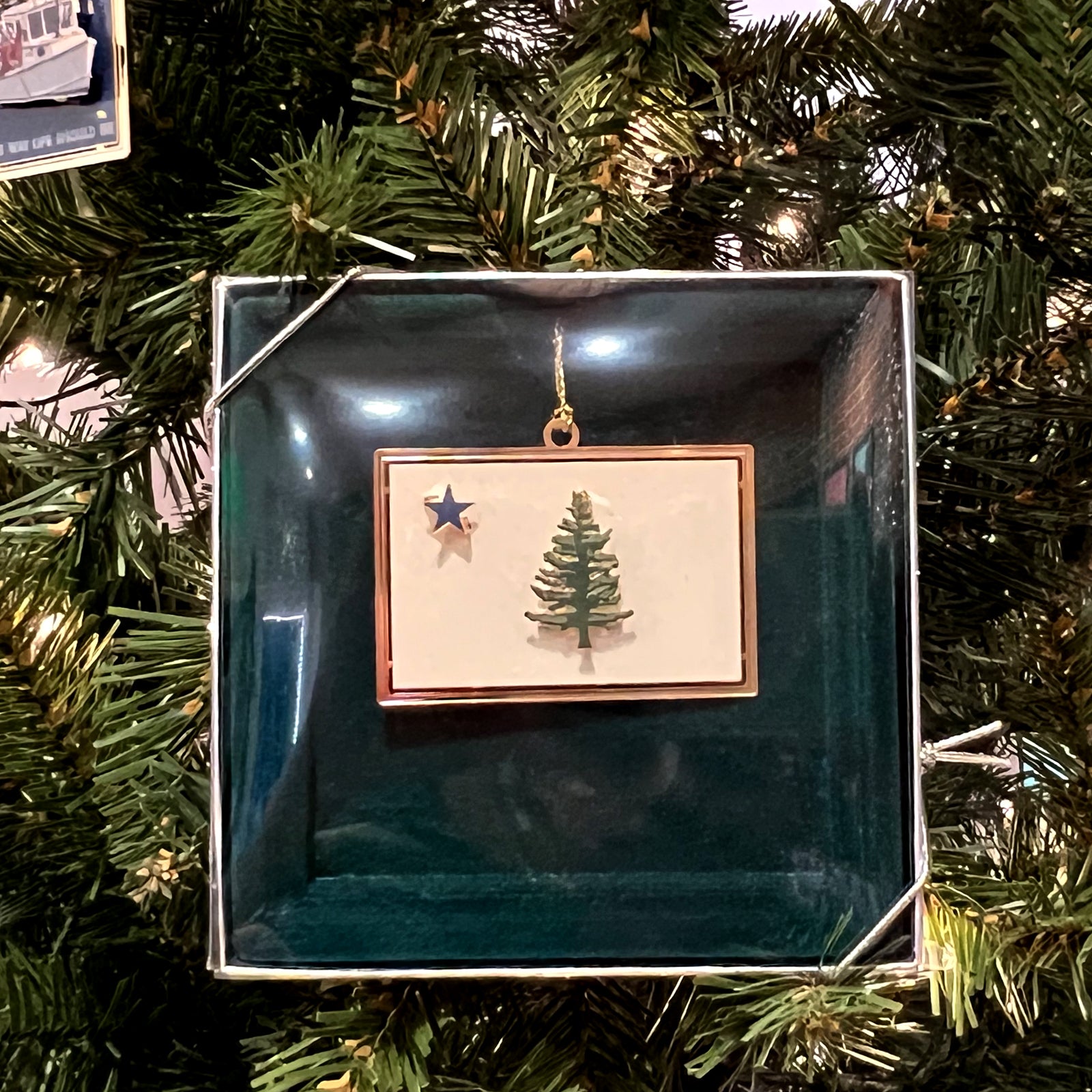 1901 MAINE State Flag - Christmas Ornament - Maine