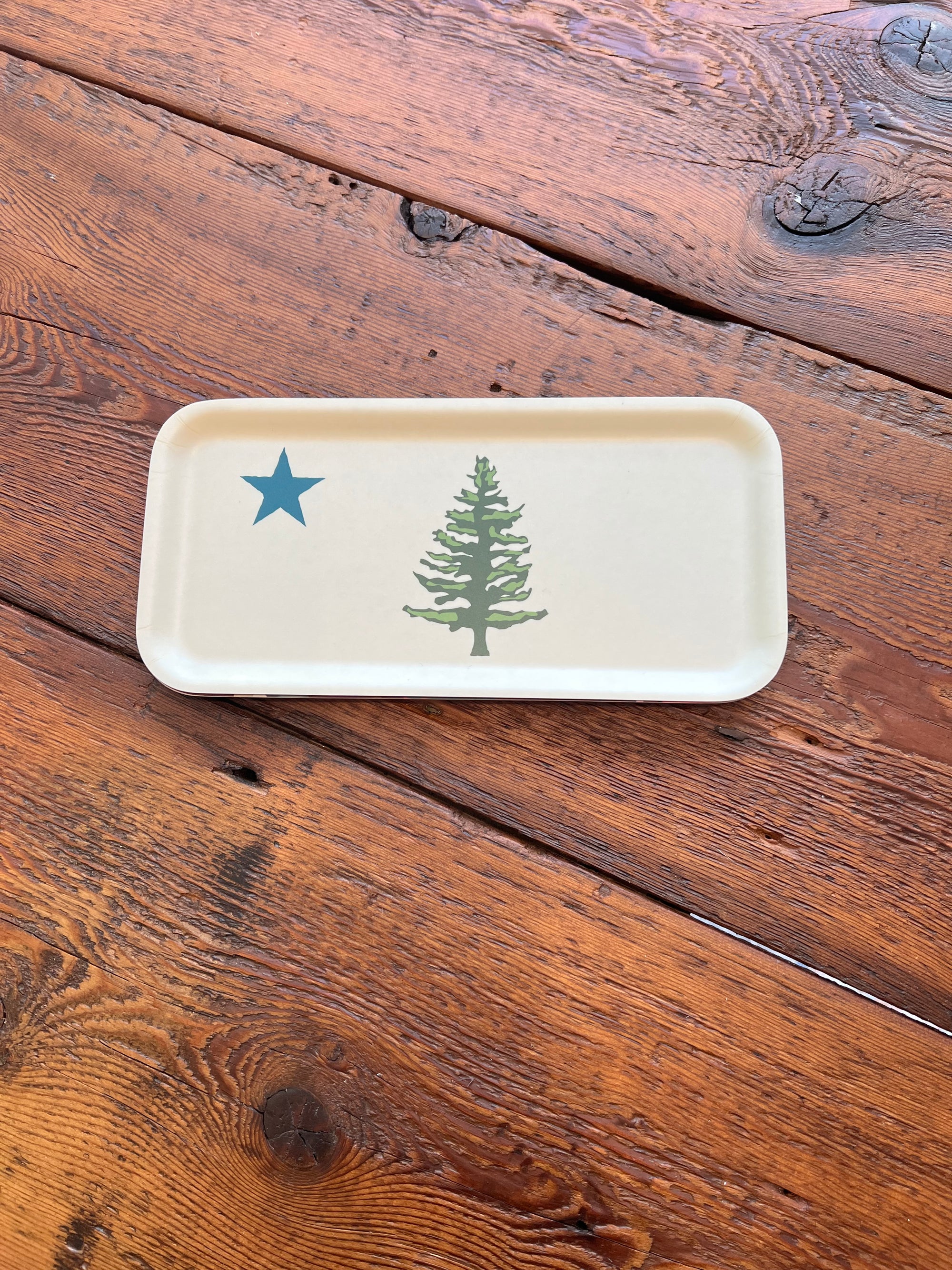 1901 Maine State Flag Trays