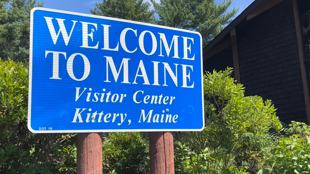 Kittery Visitor Center, Welcome To Maine
