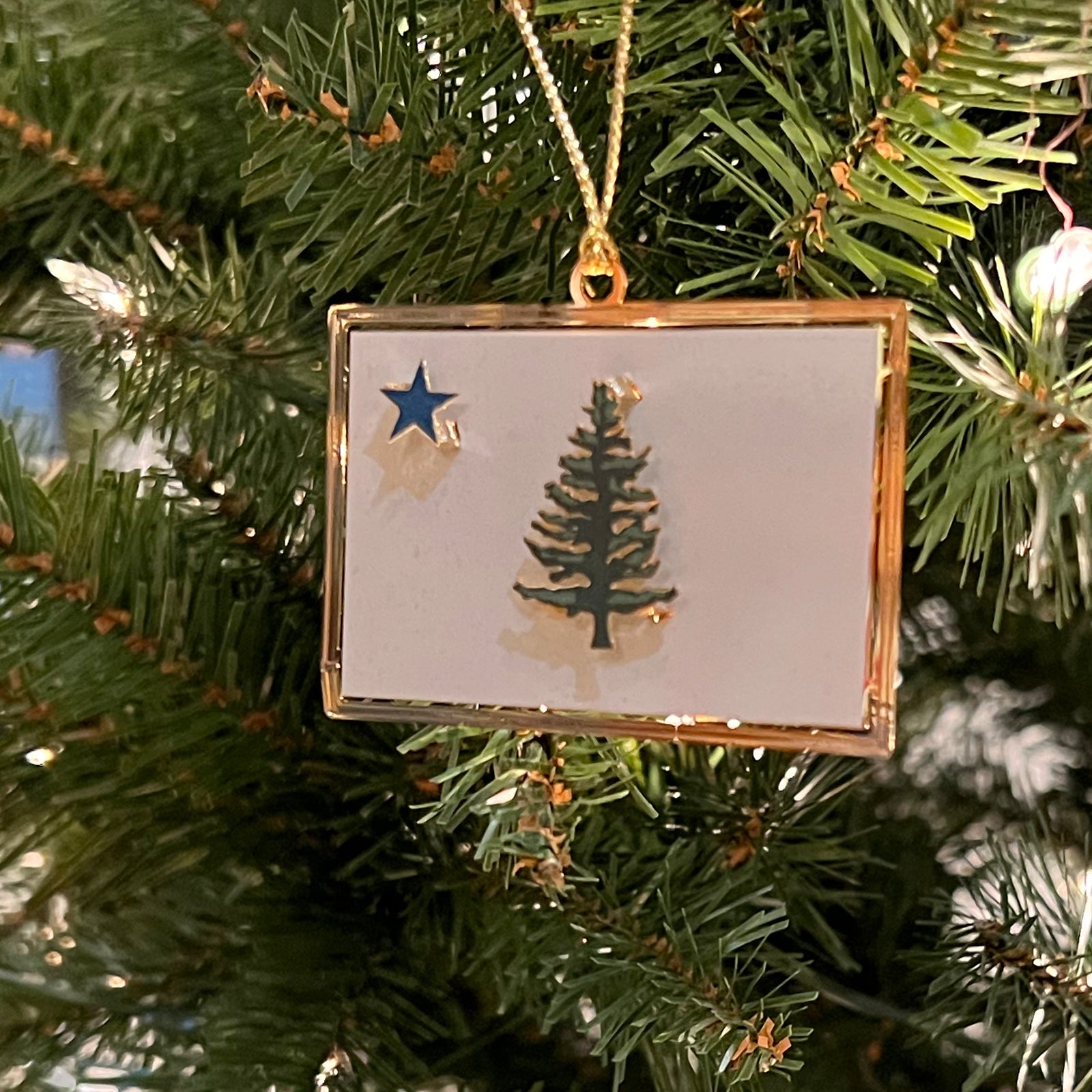 1901 MAINE State Flag - Christmas Ornament - Maine