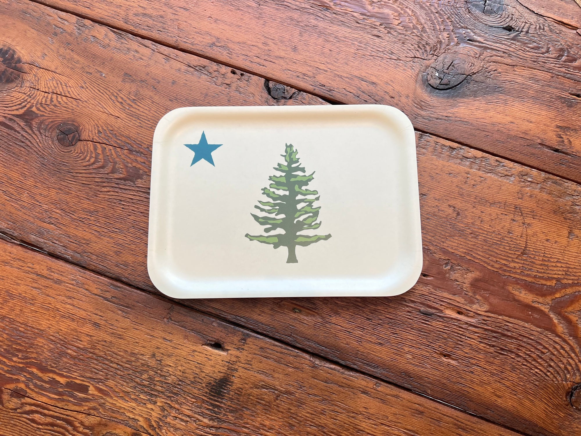 1901 Maine State Flag Trays